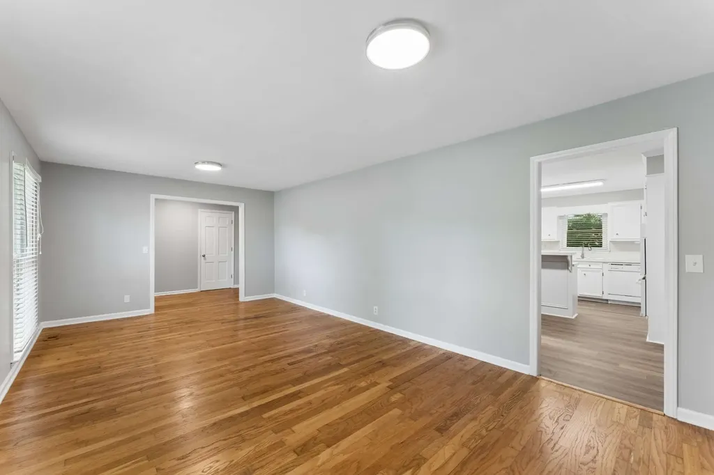 1814 Haynes Drive Murfreesboro TN 37129