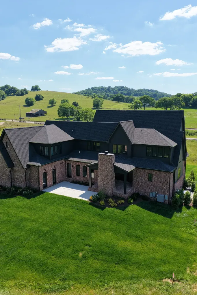 9204 Horton Highway College Grove TN 37046