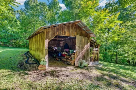 755 Woody Road Byrdstown TN 38549