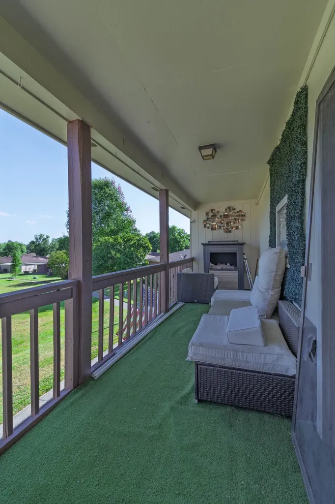 382 Deer Lake Drive Nashville TN 37221