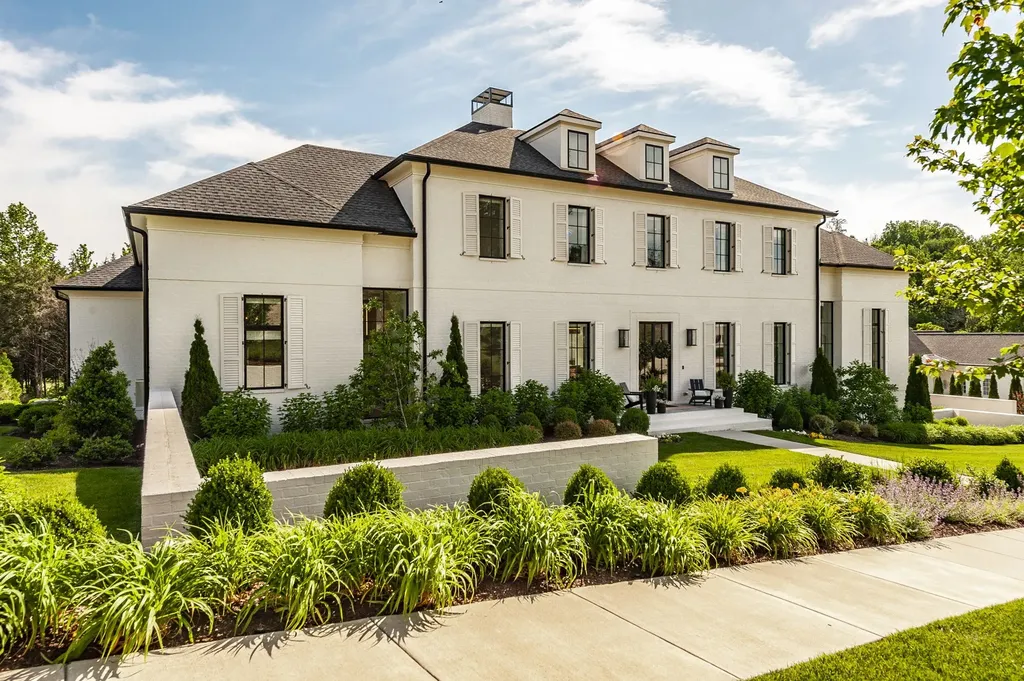 8114 Heirloom Boulevard College Grove TN 37046