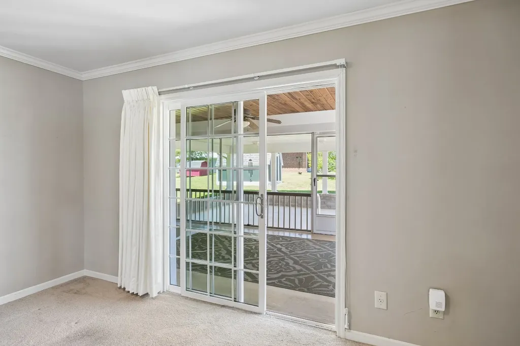 300 Woods Drive Columbia TN 38401