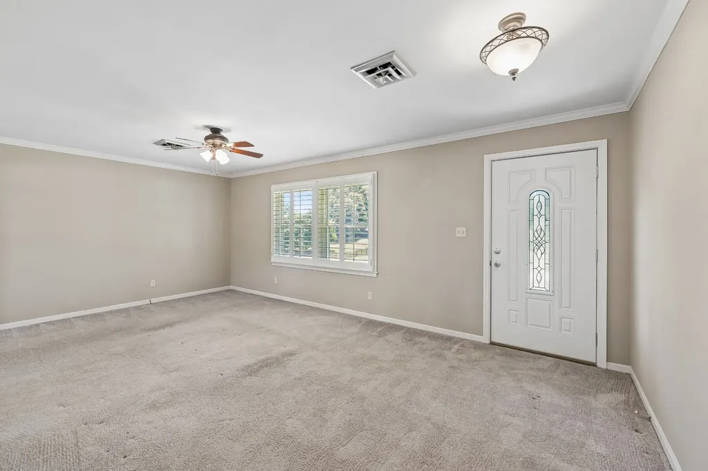 300 Woods Drive Columbia TN 38401