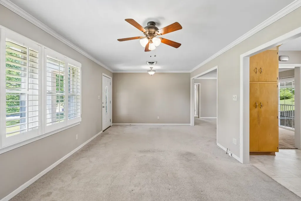 300 Woods Drive Columbia TN 38401