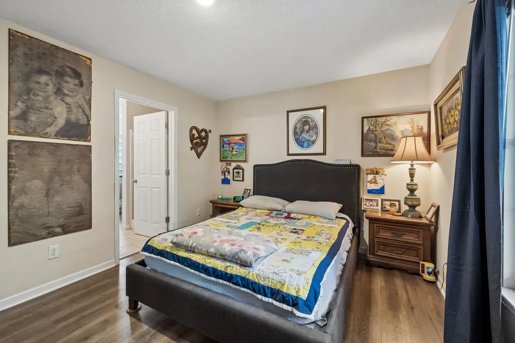 117 W Dell Road Dickson TN 37055