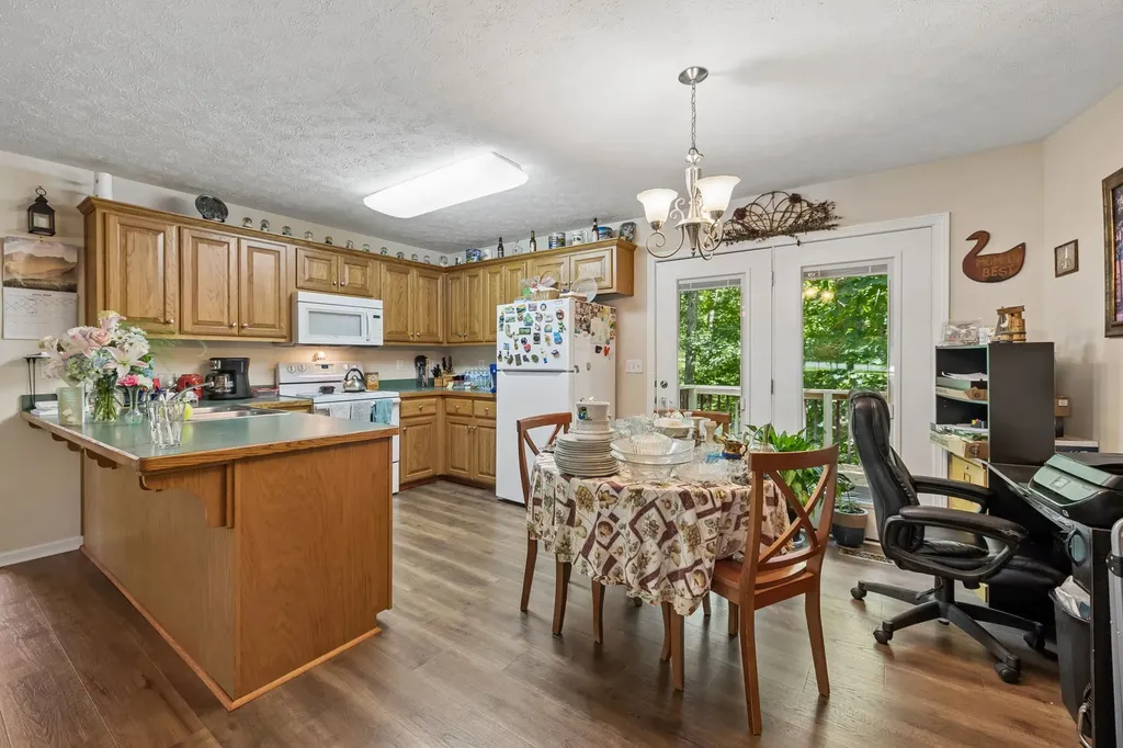 117 W Dell Road Dickson TN 37055