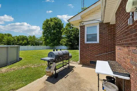 8181 Cedar Grove Road Big Sandy TN 38221