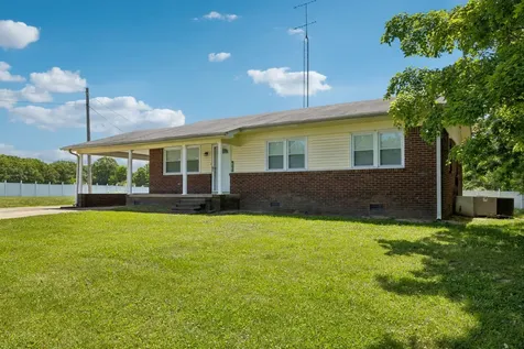 8181 Cedar Grove Road Big Sandy TN 38221