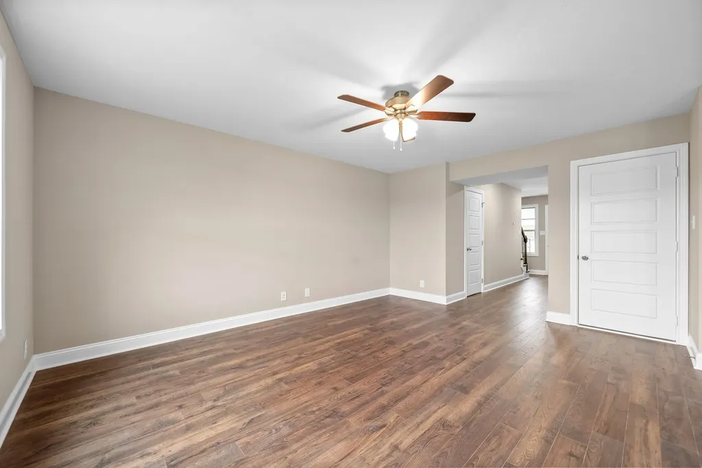 356 Hereford Farms Clarksville TN 37043