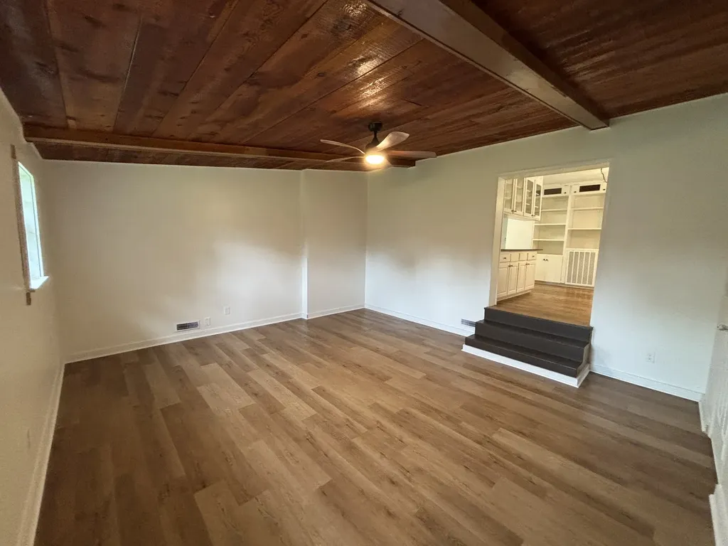 521 1st Street Lawrenceburg TN 38464