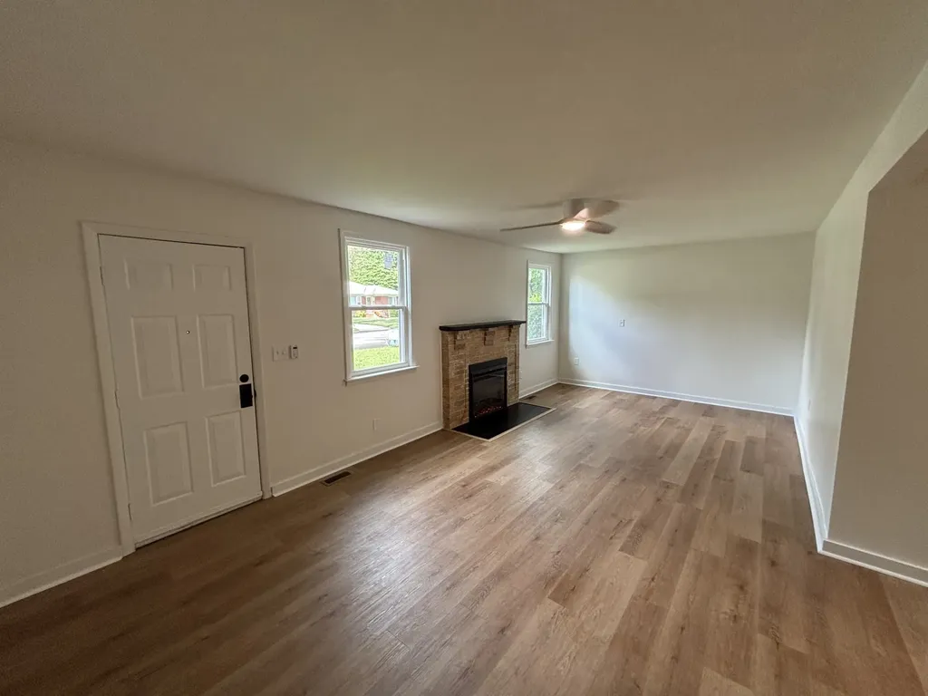 521 1st Street Lawrenceburg TN 38464