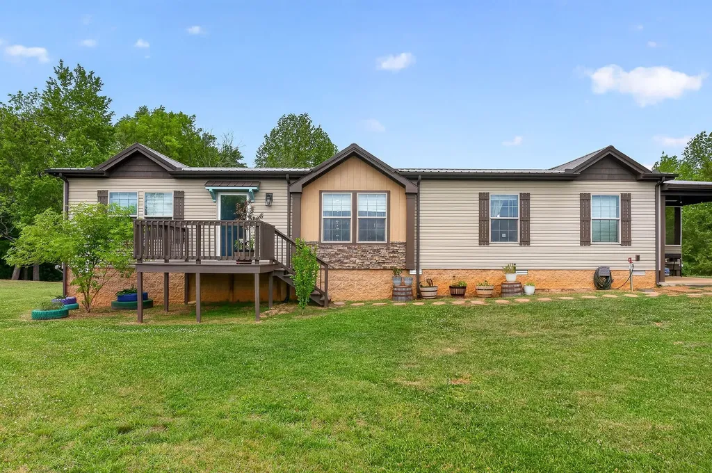160 Apple Blossom Lane Rock Island TN 38581