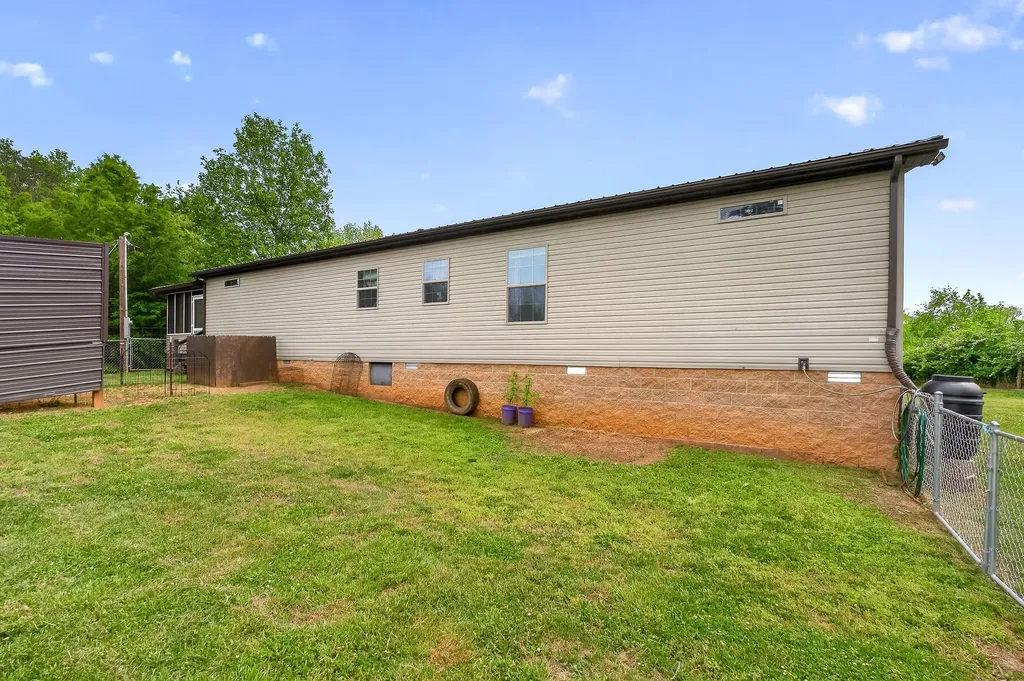 160 Apple Blossom Lane Rock Island TN 38581
