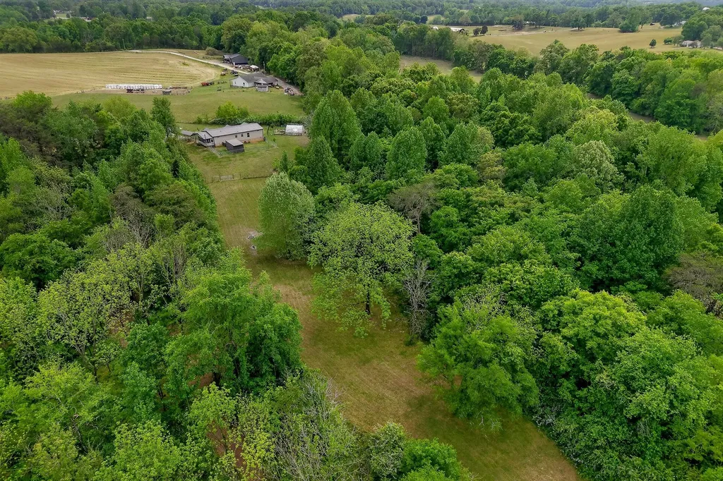 160 Apple Blossom Lane Rock Island TN 38581