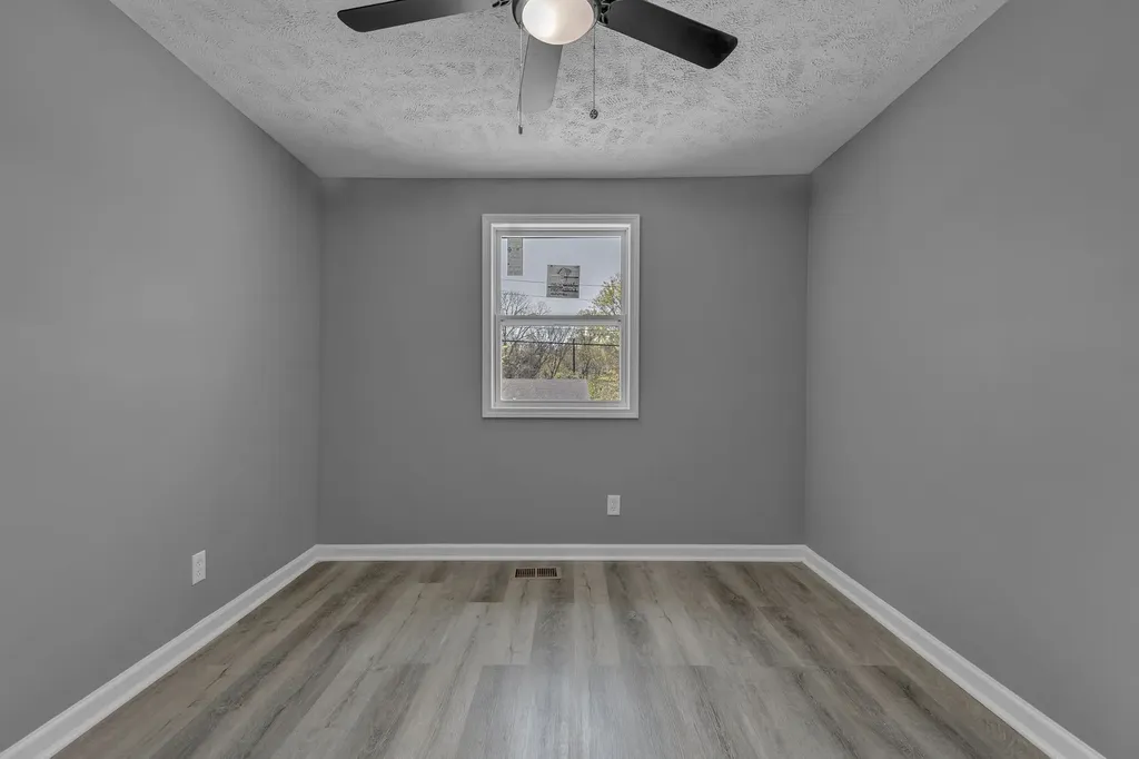 1916 Louanne Drive Nashville TN 37217