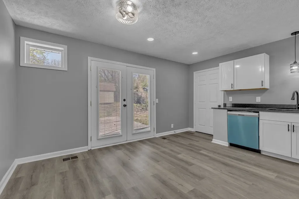 1916 Louanne Drive Nashville TN 37217