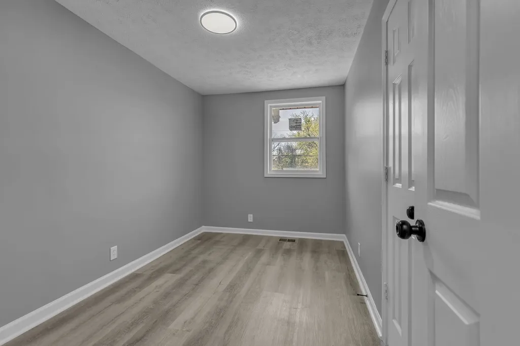 1916 Louanne Drive Nashville TN 37217