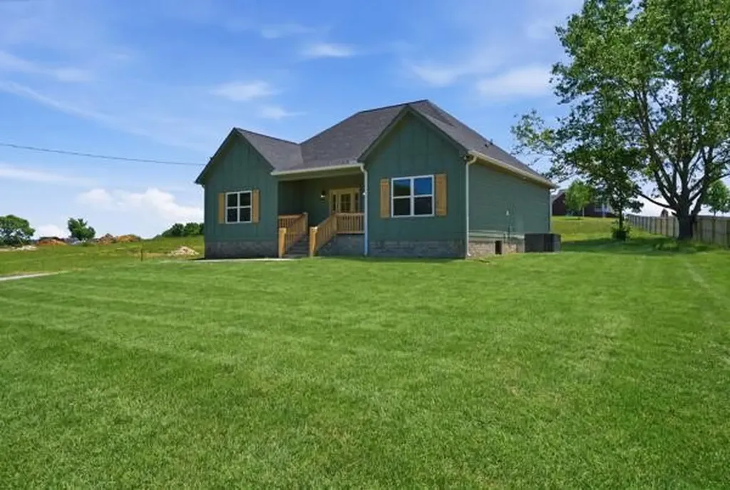 2123 Sims Road Shelbyville TN 37160