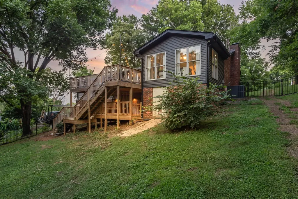 826 Evansdale Drive Nashville TN 37220