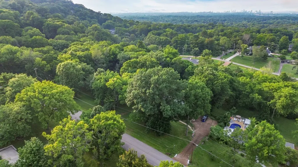 826 Evansdale Drive Nashville TN 37220