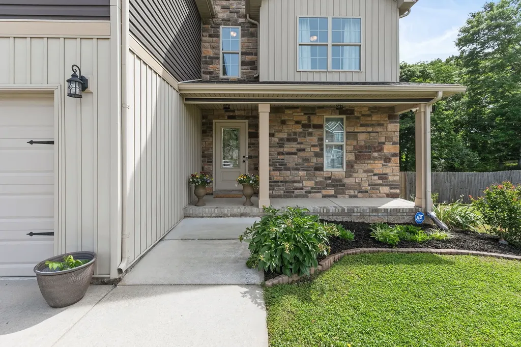 129 Sycamore Hill Drive Clarksville TN 37042