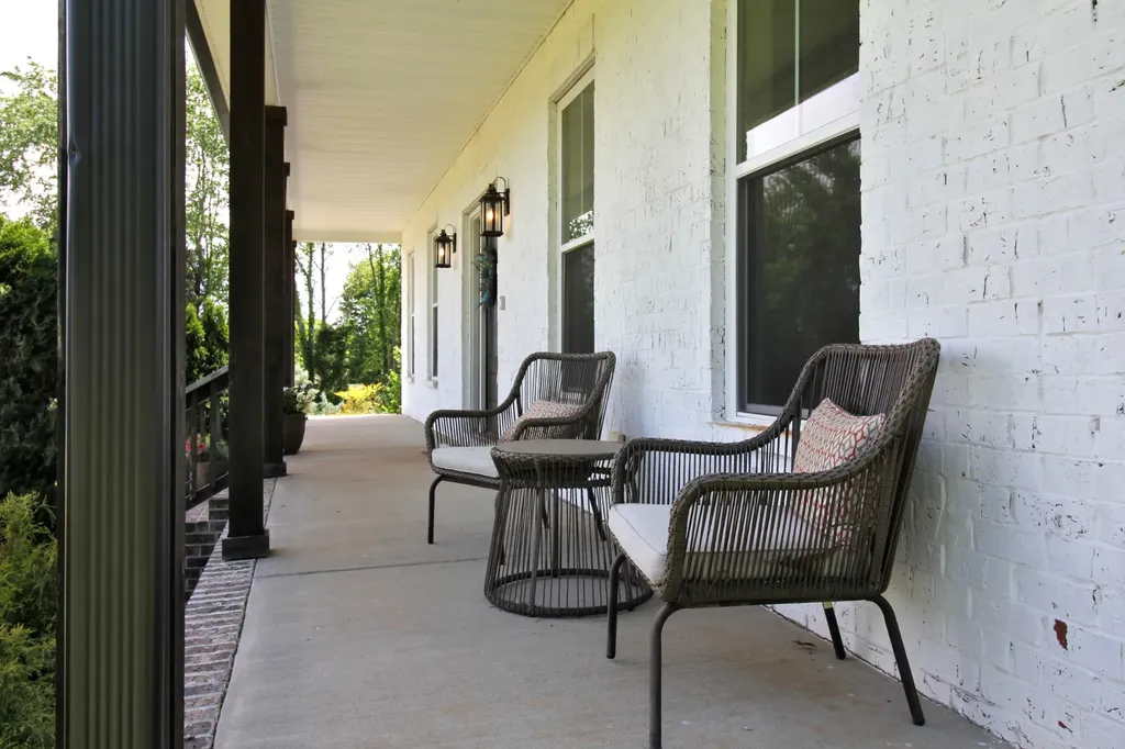 5142 Cross Plains Road White House TN 37188