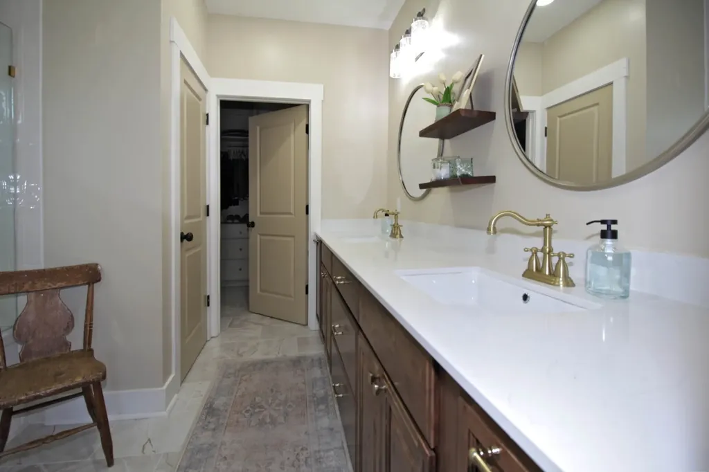 5142 Cross Plains Road White House TN 37188