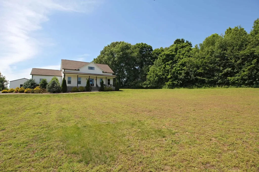 5142 Cross Plains Road White House TN 37188