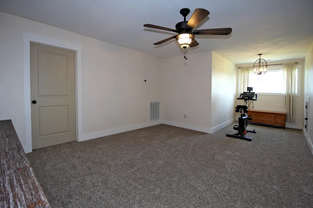 5142 Cross Plains Road White House TN 37188