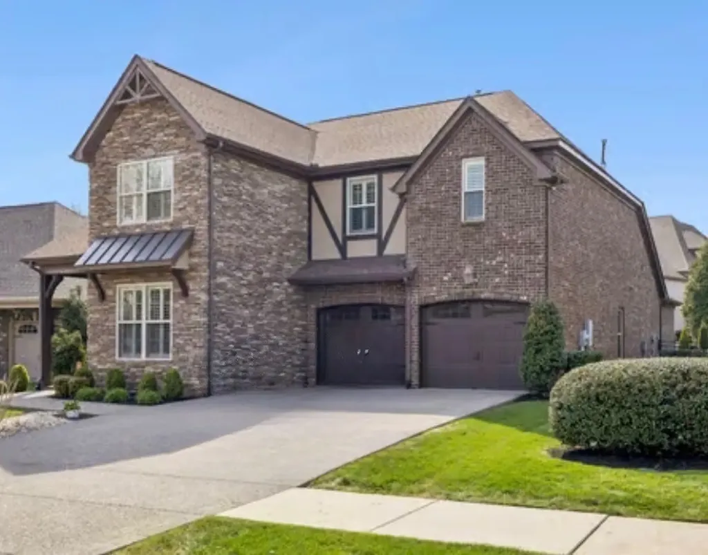 1025 Laffite Way Gallatin TN 37066