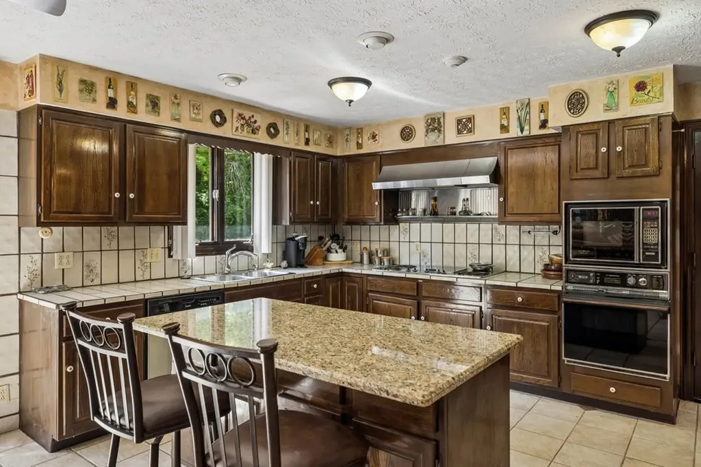 500 Lakeshore Drive Old Hickory TN 37138