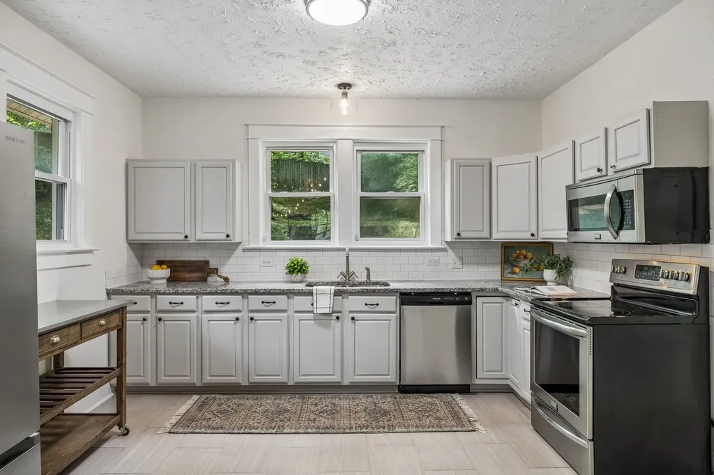 2687 Hartford Drive Nashville TN 37210