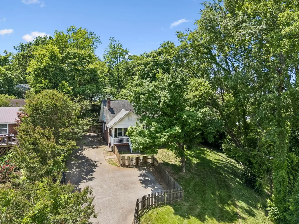 2687 Hartford Drive Nashville TN 37210