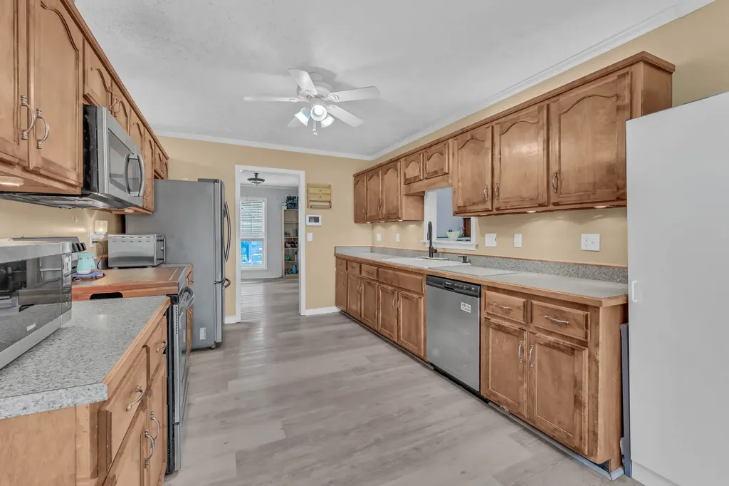727 Ellie Nat Drive Clarksville TN 37040