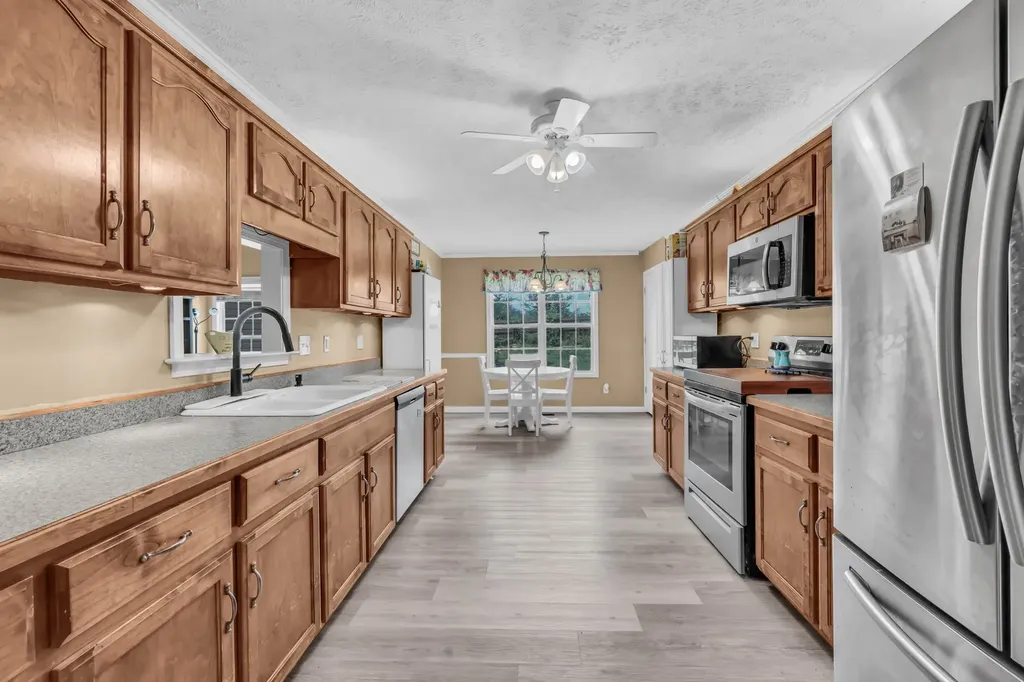 727 Ellie Nat Drive Clarksville TN 37040