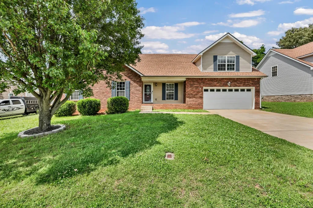 727 Ellie Nat Drive Clarksville TN 37040