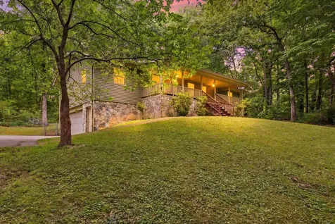 2553 Oak Shadows Drive Chattanooga TN 37421