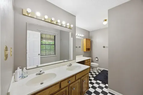 2553 Oak Shadows Drive Chattanooga TN 37421