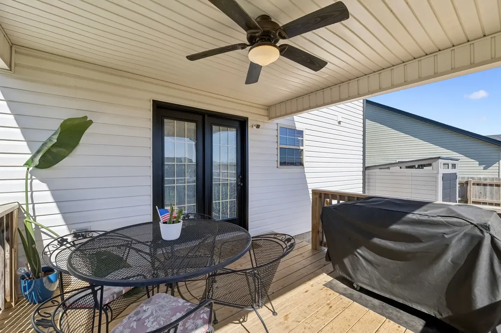 2041 Jackie Lorraine Drive Clarksville TN 37042