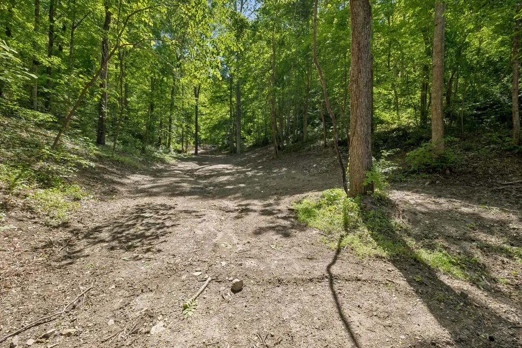 8565 Cub Creek Road Nashville TN 37209