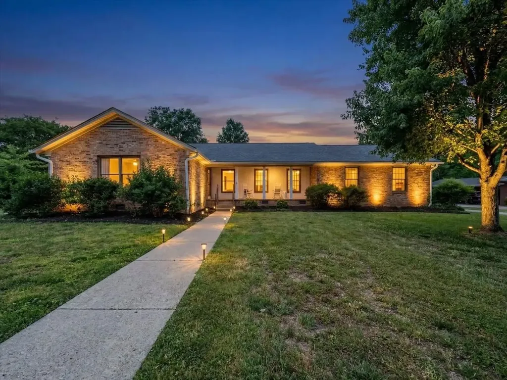 2229 Regal Court Murfreesboro TN 37129