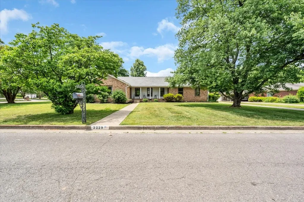 2229 Regal Court Murfreesboro TN 37129