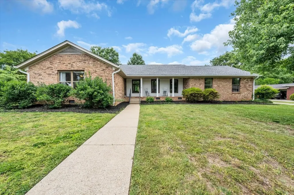 2229 Regal Court Murfreesboro TN 37129