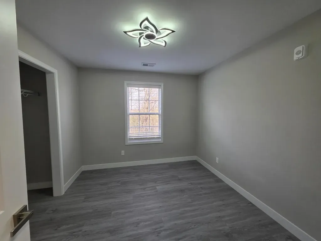 543 Peachers Mill Road Clarksville TN 37042
