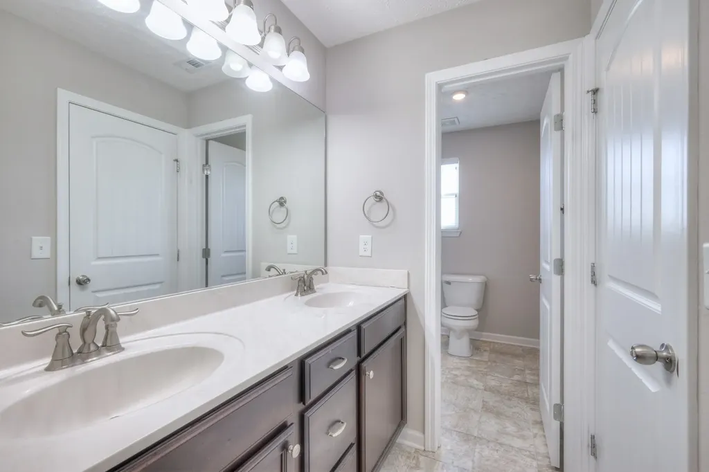 128 Ramsden Avenue La Vergne TN 37086