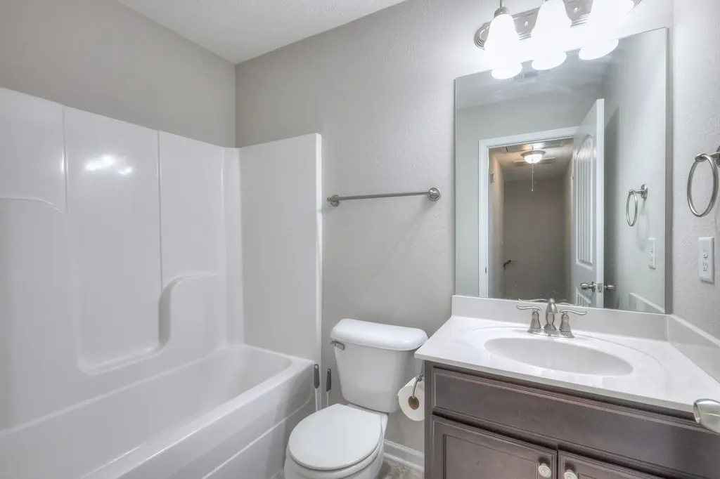 128 Ramsden Avenue La Vergne TN 37086