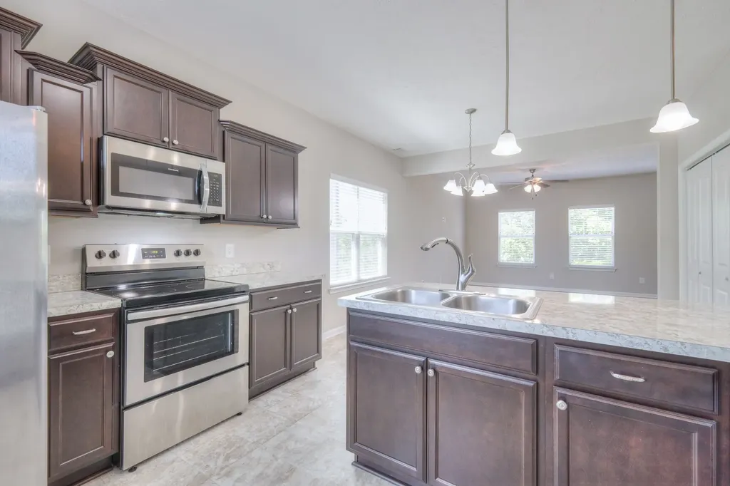 128 Ramsden Avenue La Vergne TN 37086