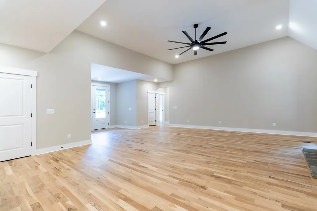 1191 Hangar Road Springfield TN 37172