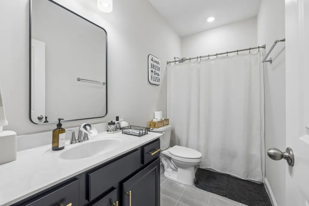 135 John T Alexander Boulevard Hendersonville TN 37075