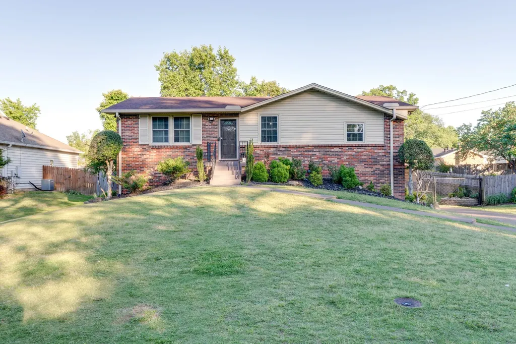 1611 Merritt Street Old Hickory TN 37138
